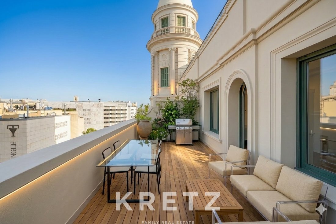 Exlusive Penthouse With Terrace In The Heart In Ciutat Vella, Barcelona ...