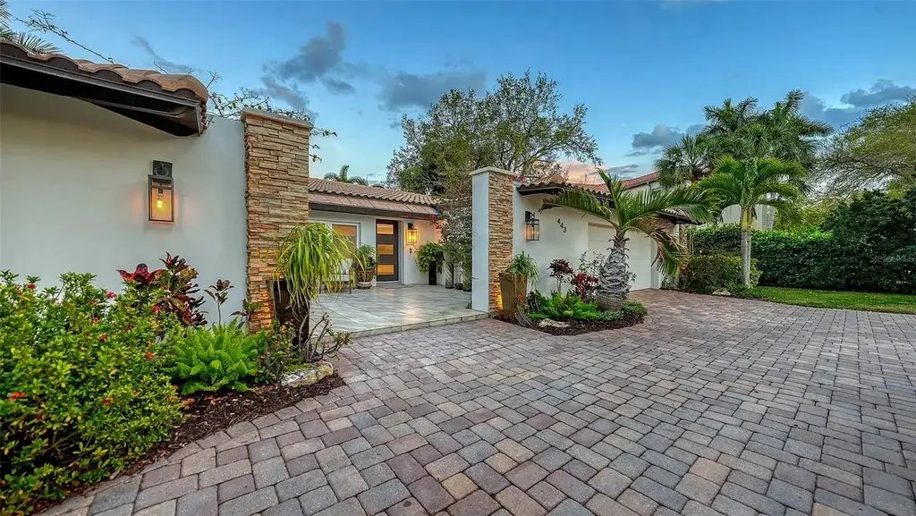 House in Sarasota, Florida, United States 2 - 17432475