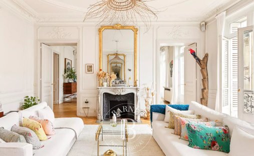 Apartment in Saint Vincent de Paul-Lariboisière, Paris 10e Arrondissement, Paris 1