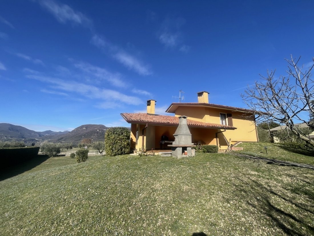 Villa in San Felice del Benaco, Lombardy, Italy 5 - 17430901