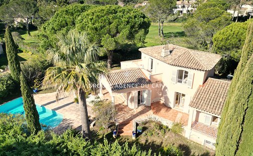 Villa in Valescure-Vaulongue-Clair Bois-Vallon Suveret, Saint-Raphaël, France 1