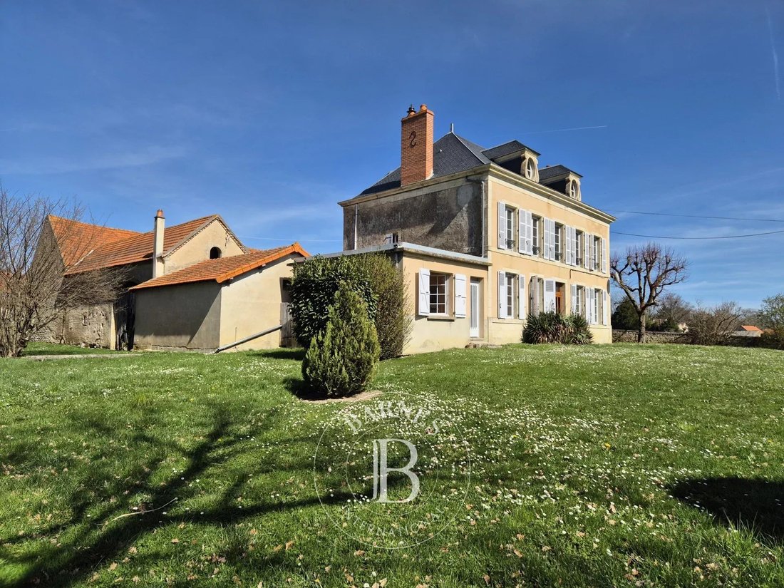 House in Chaptuzat, Auvergne-Rhône-Alpes, France 3 - 16758352