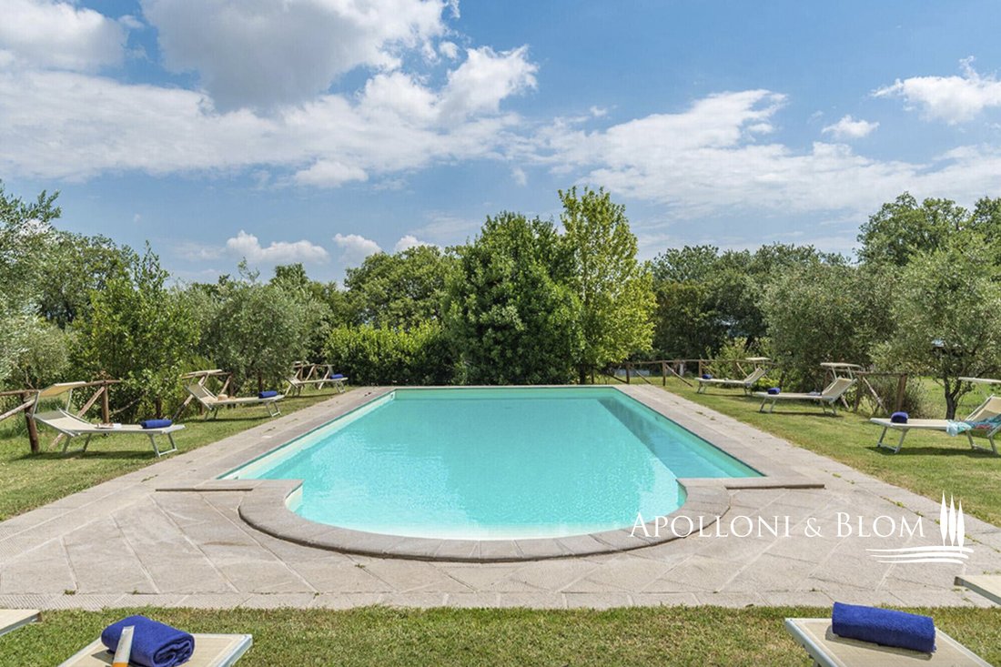 Villa in Center, Cortona, Tuscany 2 - 17431726