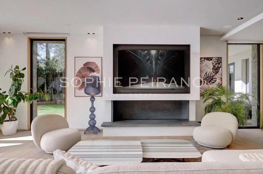 Villa in Mougins, Provence-Alpes-Côte d'Azur, France 4 - 17428751