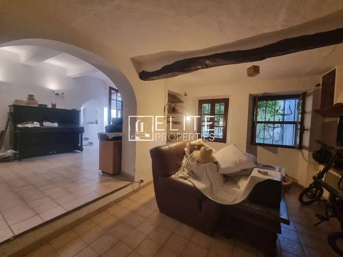 House in Grasse, Provence-Alpes-Côte d'Azur, France 2 - 17431907