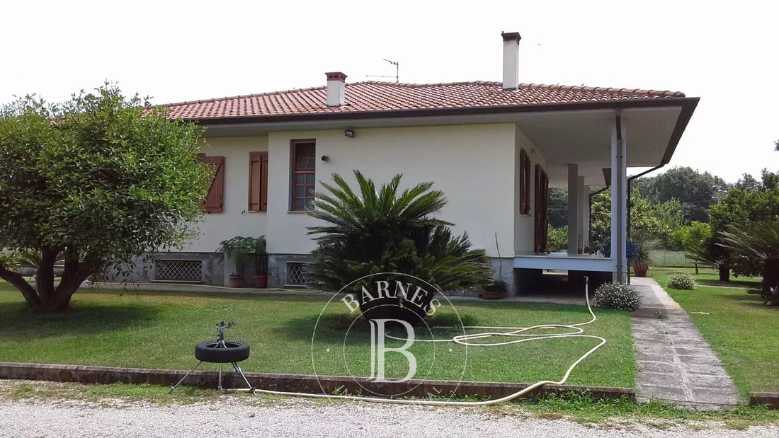 Villa in Sabaudia, Lazio, Italy 3 - 17429552