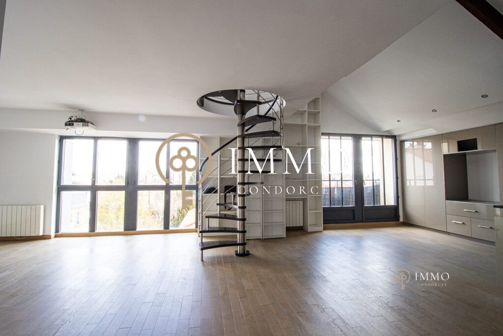 Apartment in La Faiencerie-Le Clos Saint Cyr, Bourg-la-Reine, France 1 - 17432694
