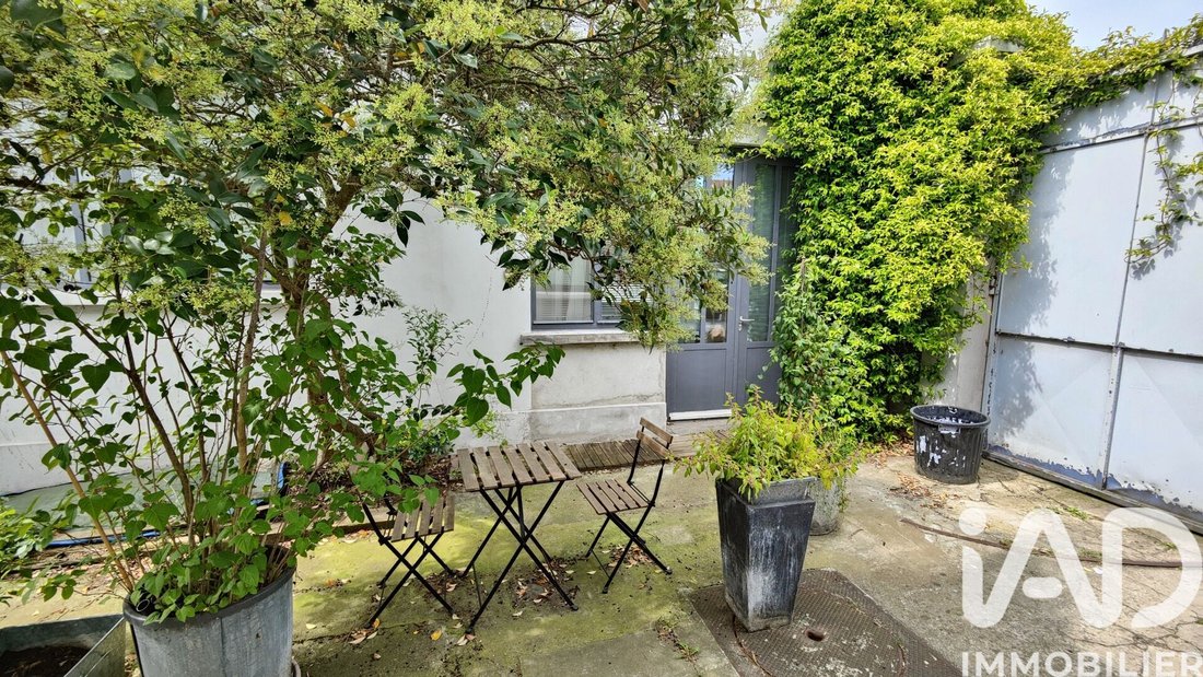 House in Arrondissement of Bobigny, Ile-de-France, France 4 - 17430557