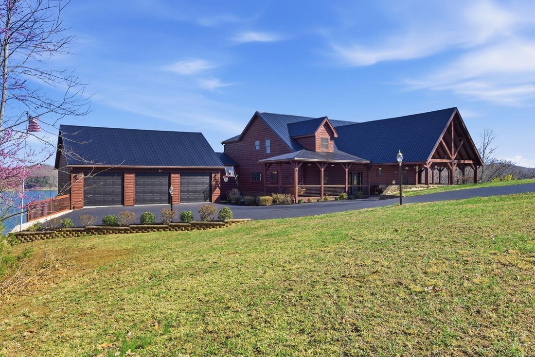 House in Monticello, Kentucky, United States 3 - 17431123