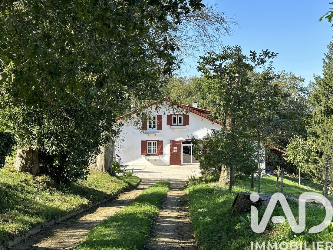 House in Urt, Nouvelle-Aquitaine, France 1 - 17430573