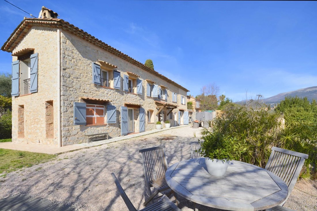 Villa in Grasse, Provence-Alpes-Côte d'Azur, France 4 - 17429820