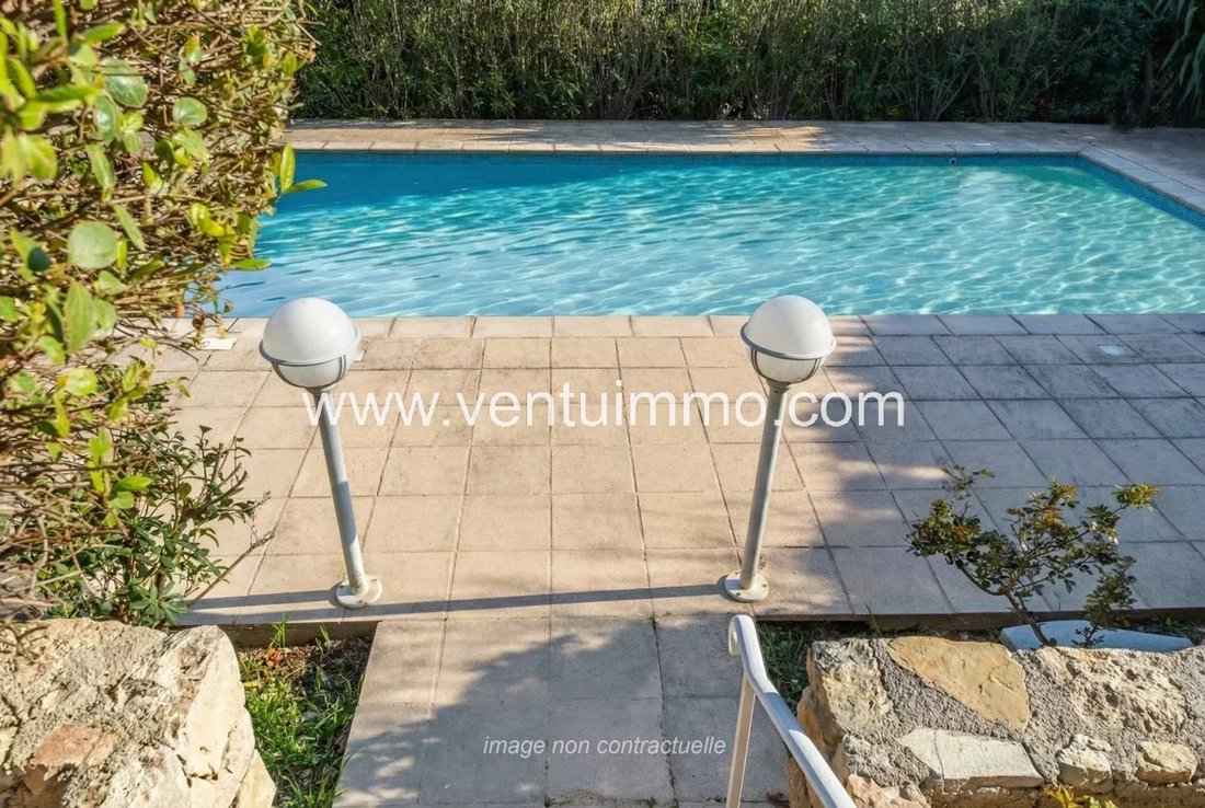 House in Mougins, Provence-Alpes-Côte d'Azur, France 3 - 17431927