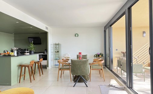Appartamento a Arles, Provenza-Alpi-Costa Azzurra, Francia 1