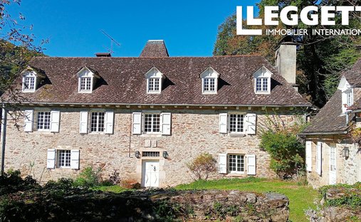 Casa a Lapleau, Nuova Aquitania, Francia 1
