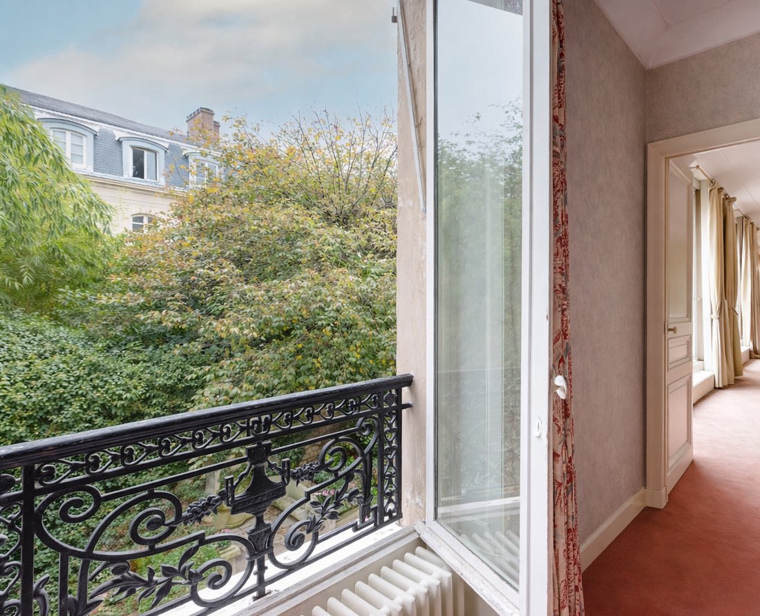 Apartment in Cambronne-Garibaldi, Paris 15e Arrondissement, Paris 5 - 16676153