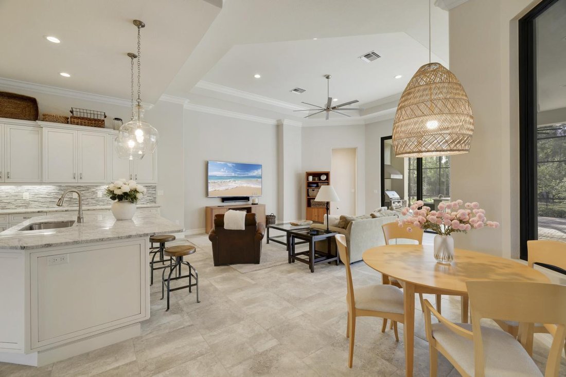 House in Fort Myers, Florida, United States 5 - 17433975