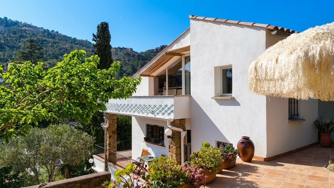 Villa in Le Dramont-Agay-Anthéor-Le Trayas, Saint-Raphaël, France 1 - 17329414