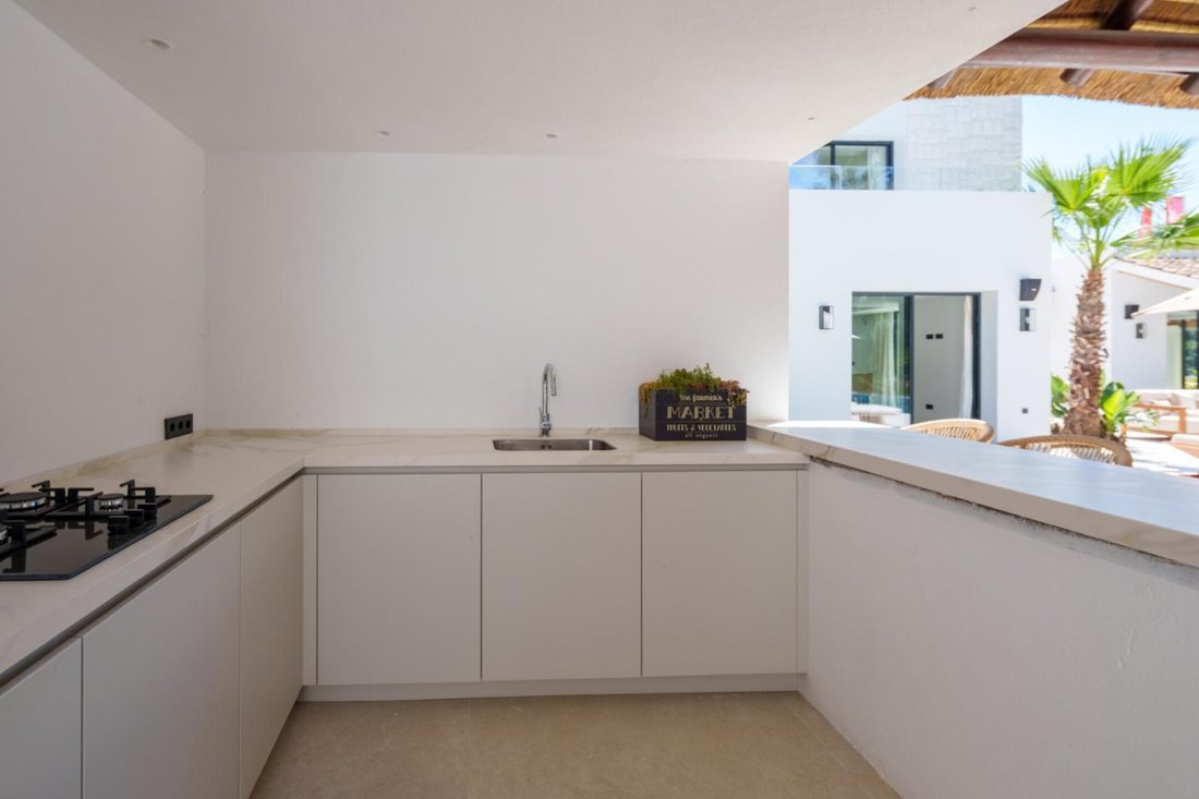 Villa a Nueva Andalucía, Marbella, Spagna 2 - 17433736