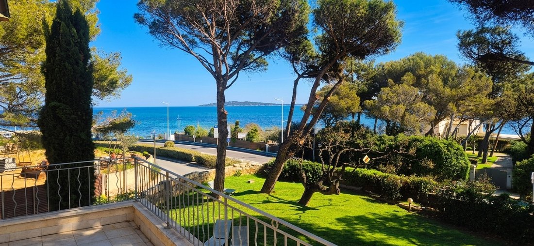 Apartment in Grimaud, Provence-Alpes-Côte d'Azur, France 1 - 17433586