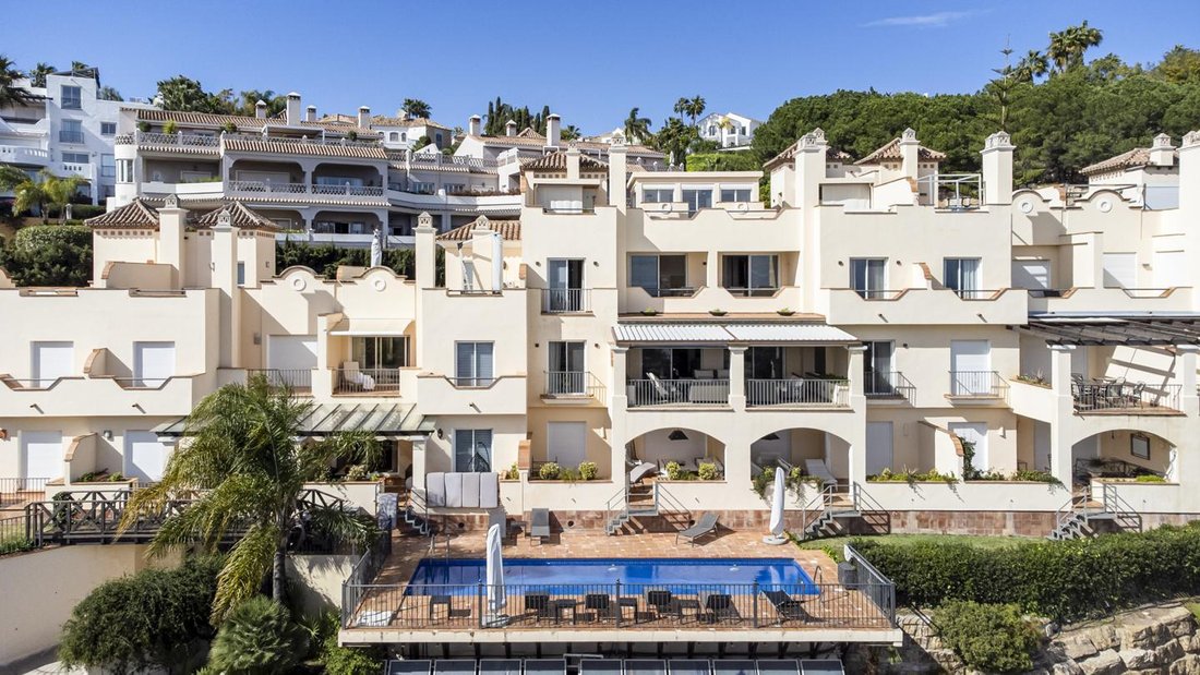 Penthouse in Benahavis, Andalusia, Spain 2 - 17433649
