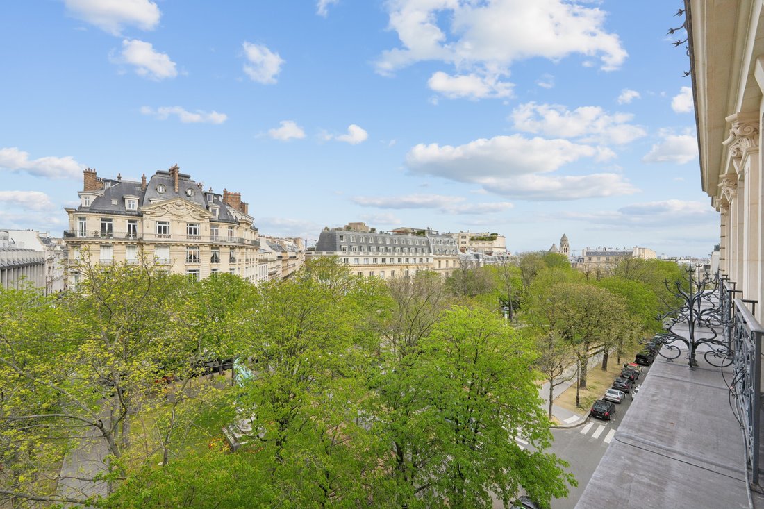 Apartment in Chaillot, Paris 16e Arrondissement, Paris 1 - 17433656