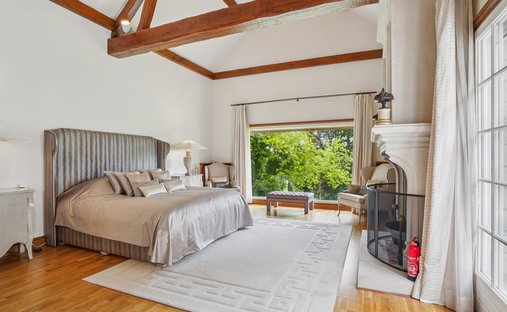 Château Saint Nom La Bretèche 1074.0 Sqm 10 Bedrooms