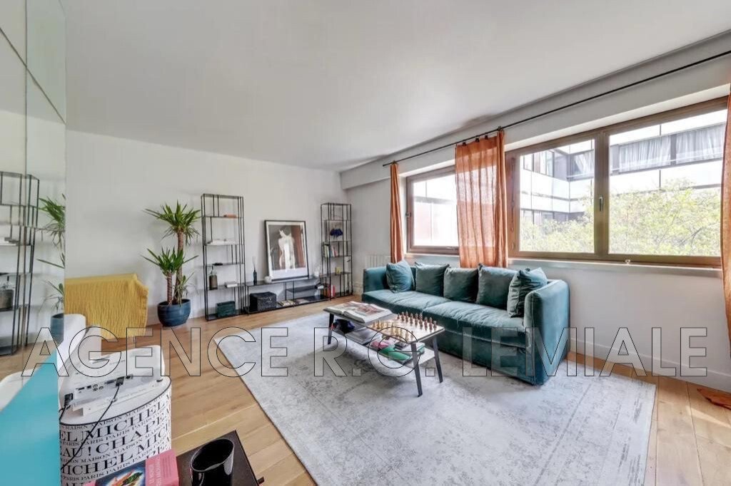 Apartment in Saint Philippe du Roule, Paris 8e Arrondissement, Paris 1 - 17433662