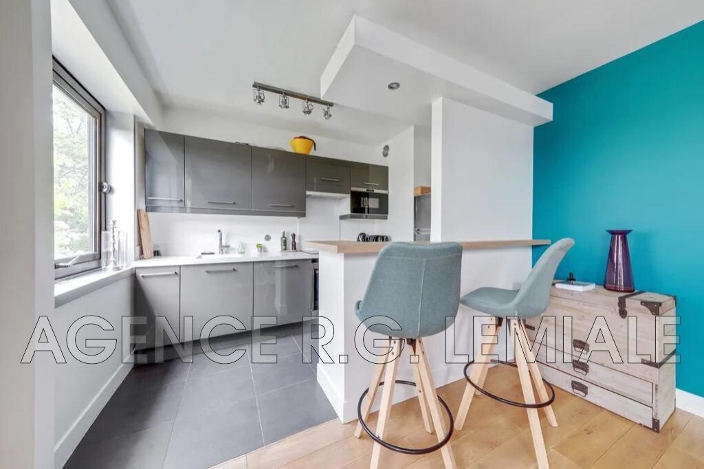 Apartment in Saint Philippe du Roule, Paris 8e Arrondissement, Paris 2 - 17433662
