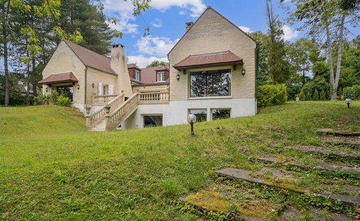 Château Saint Nom La Bretèche 1074.0 Sqm 10 Bedrooms