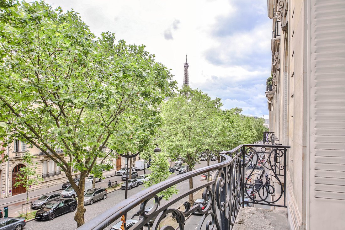 Apartment in Bois de Boulogne, Paris 16e Arrondissement, Paris 4 - 17433678
