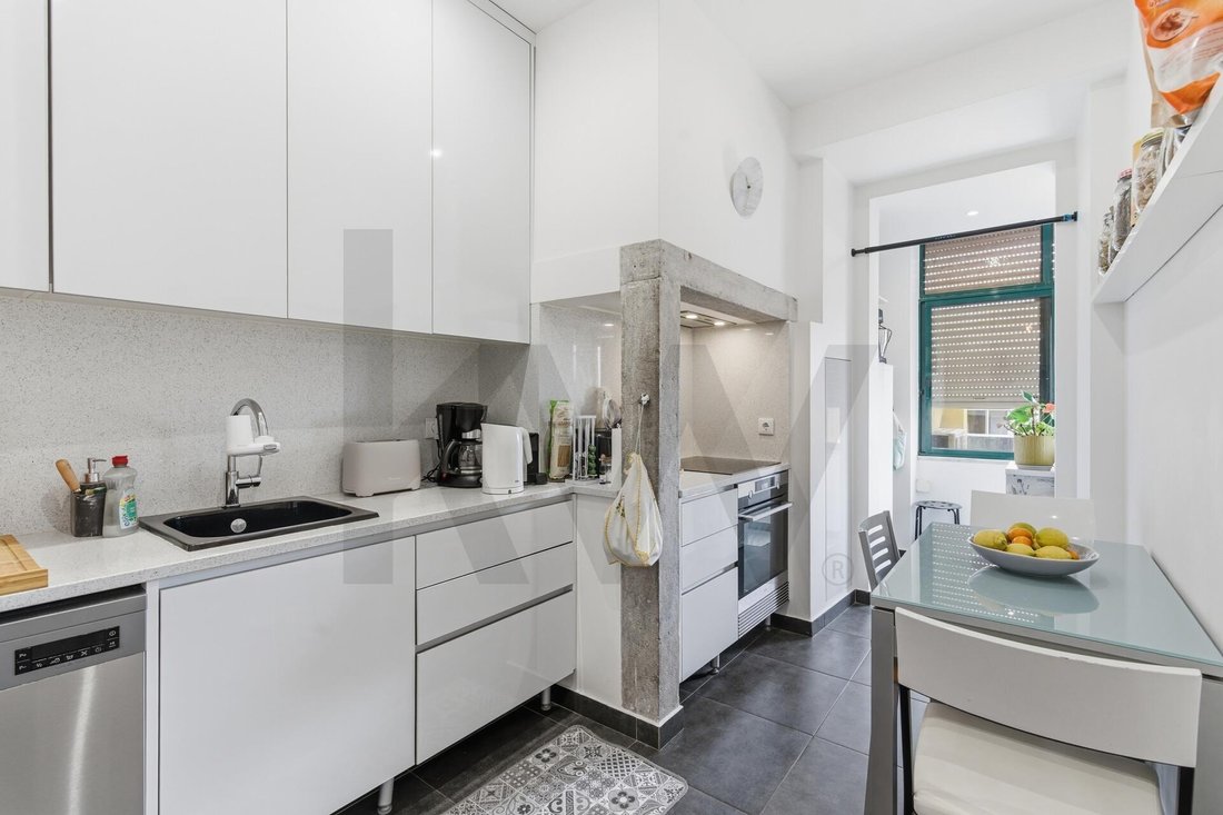 Apartment in Arroios, Lisbon, Portugal 5 - 17433761