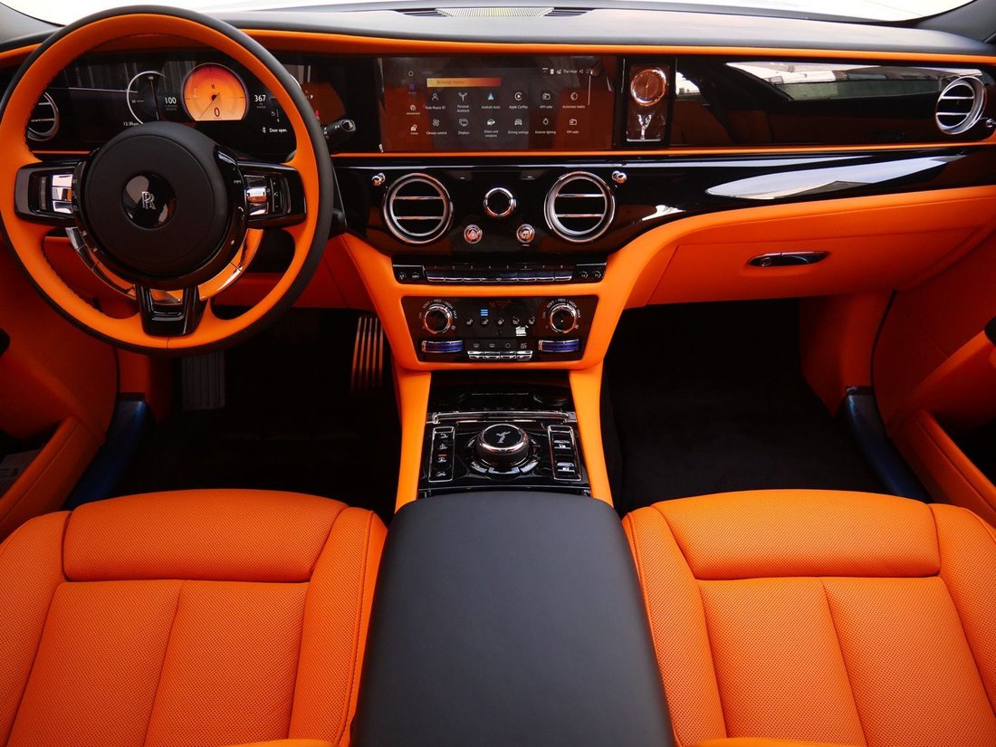 Sedan in Beverly Hills, CA, United States 4 - 17433854