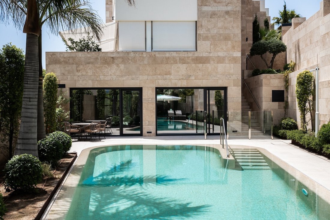 Apartment in Benahavis, Andalusia, Spain 1 - 17433802