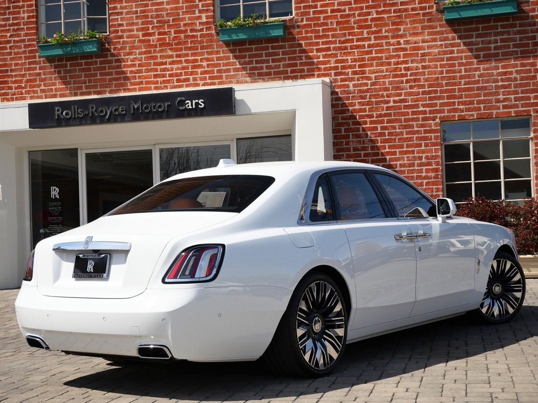 Sedan in Beverly Hills, CA, United States 2 - 17433854