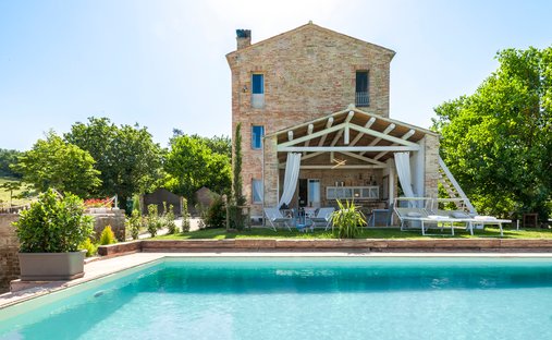 Country House in Staffolo, Marche, Italy 1
