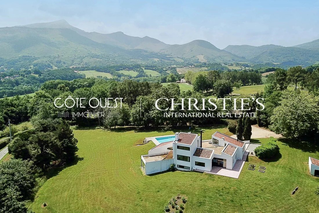 Villa in Ascain, Nouvelle-Aquitaine, France 2 - 12299357