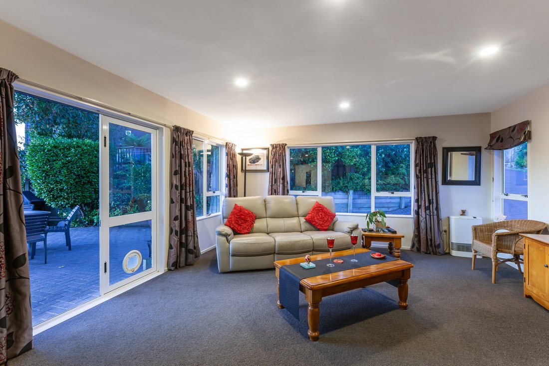 Porirua, Wellington, New Zealand 3 - 17434127