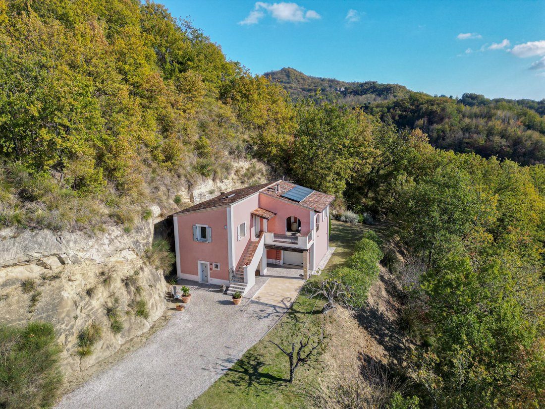 Villa in Borgo Chiaro-Stadio-Viertel, Ascoli Piceno, Marken 1 - 15887542