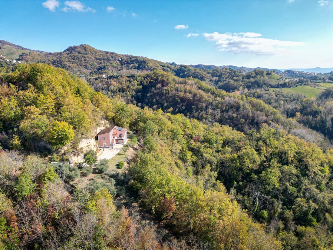 Villa in Borgo Chiaro-Stadio-Viertel, Ascoli Piceno, Marken 4 - 15887542
