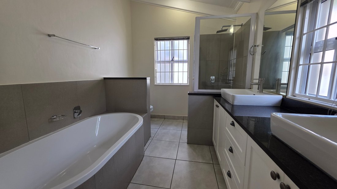 House in Pretoria, Gauteng, South Africa 5 - 17434341