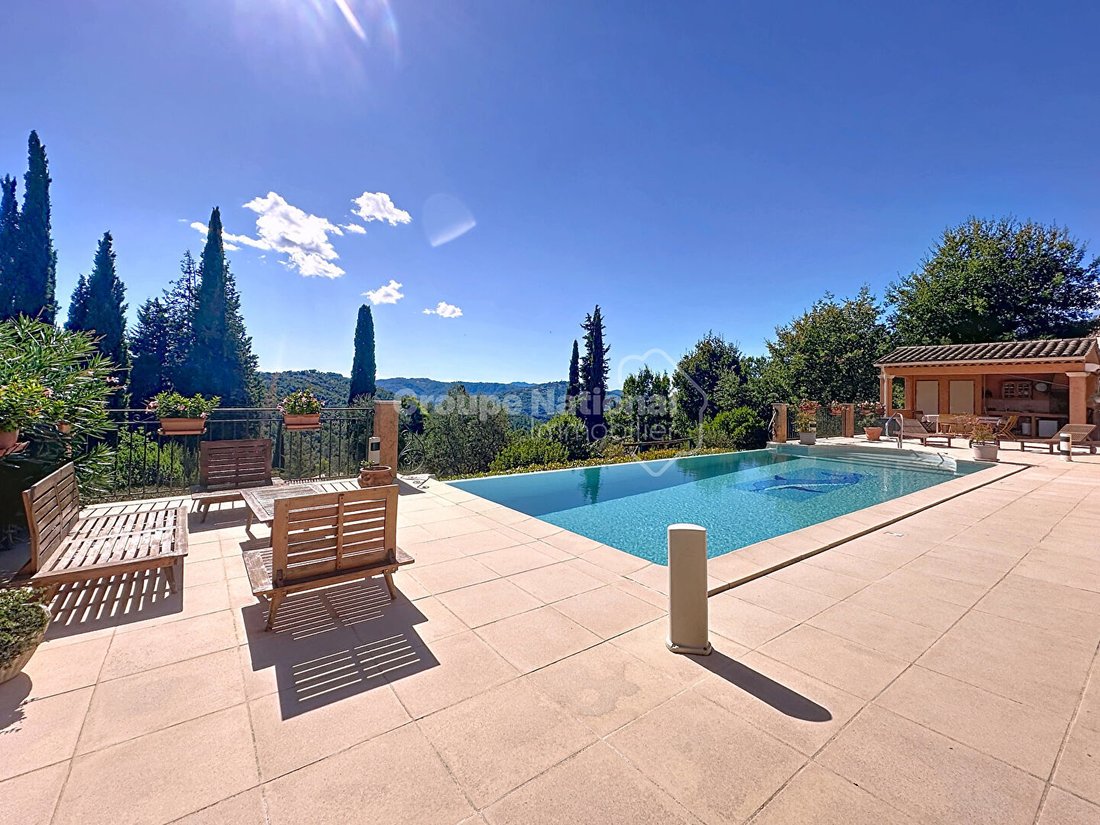 Villa en Le Tignet, Provenza-Alpes-Costa Azul, Francia 1 - 17434337