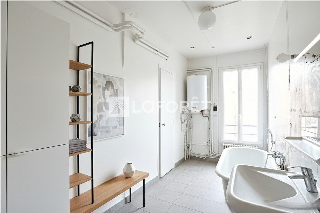 Apartment in Montsouris Dareau, Paris 14e Arrondissement, Paris 5 - 17405793