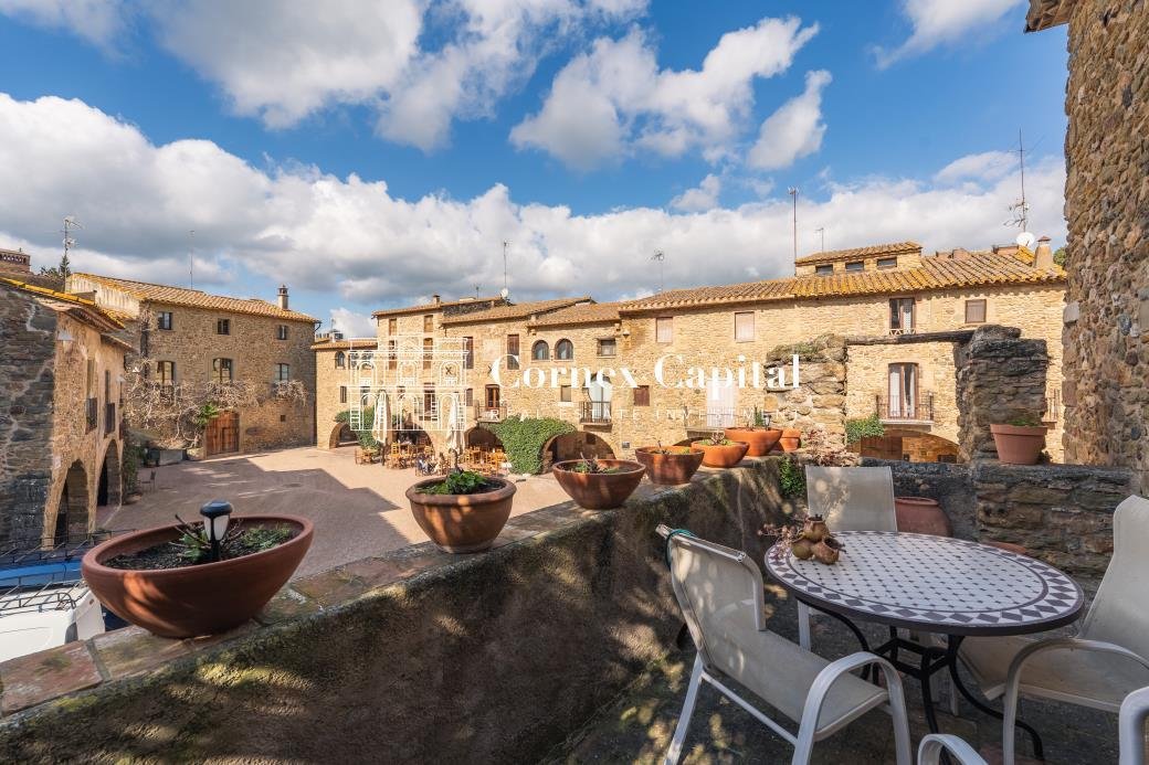 Townhouse in Cruilles, Monells i Sant Sadurni de l'Heura, Catalonia, Spain 4 - 17434813