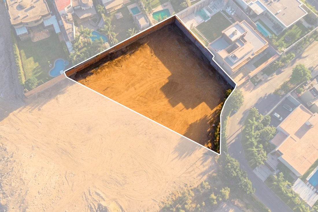 Land in La Molina, Metropolitan Municipality of Lima, Peru 2 - 17434362