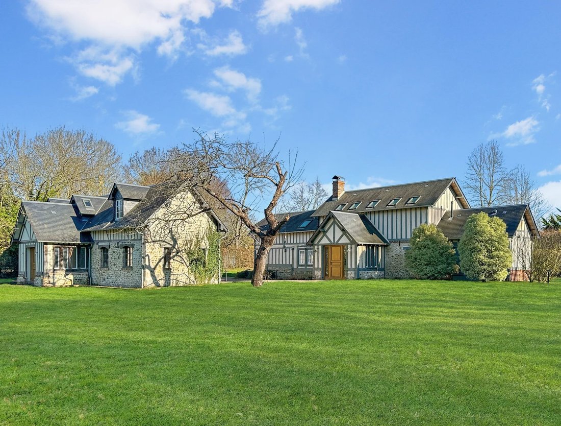 House in Secteur Sauvegarde, Honfleur, France 1 - 17434816