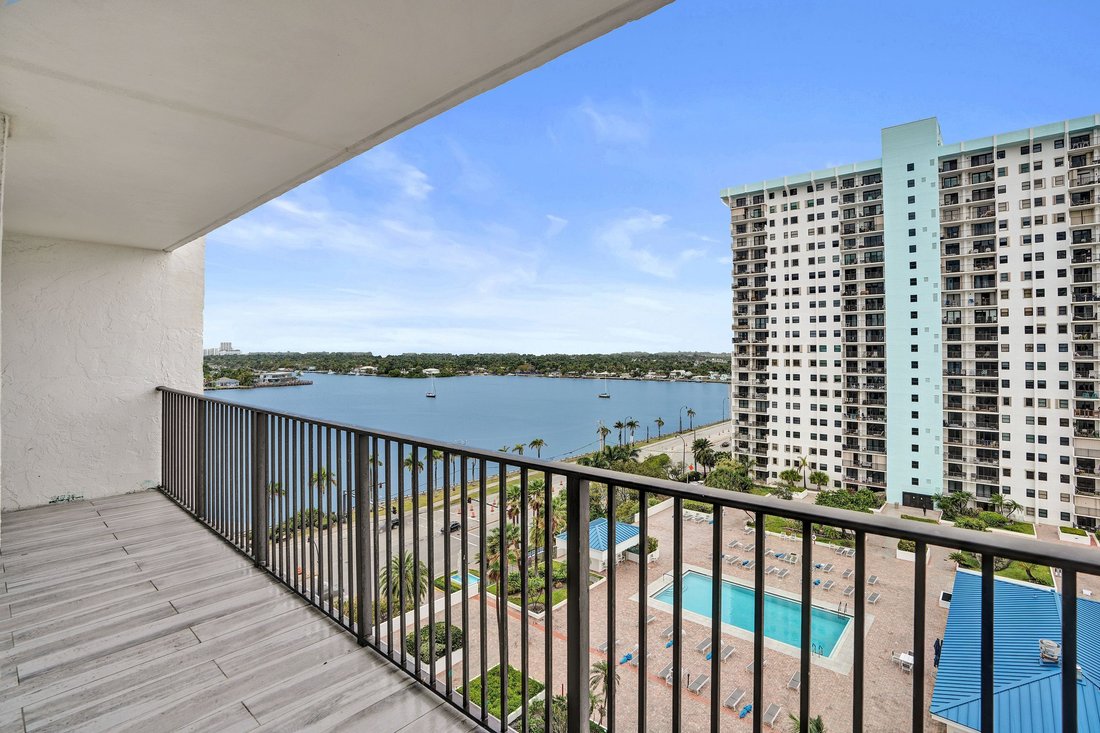 Condo in Hollywood, Florida, United States 2 - 17434909