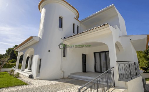 Villa in Quarteira, Algarve, Portugal 1