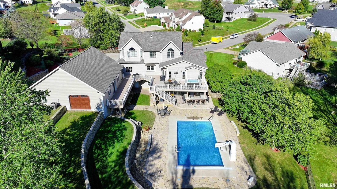 House in Clinton, Iowa, United States 3 - 15035833