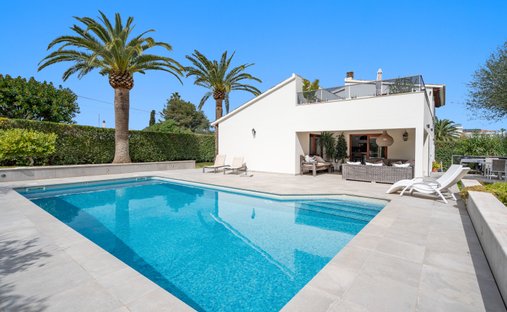 Villa in es Castell, Balearic Islands, Spain 1