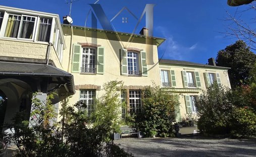 Estate in Pau, Nouvelle-Aquitaine, France 1